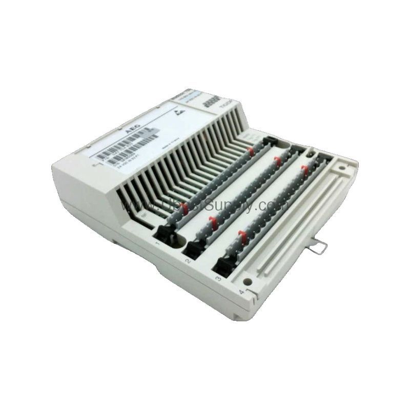 Figure 1: Front view of the Schneider 170BDI35400 industrial automation component showing its physical design and enclosure.