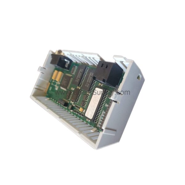 Figure 2: Technical layout and connection details for the Schneider 171CCC76010 industrial automation component.